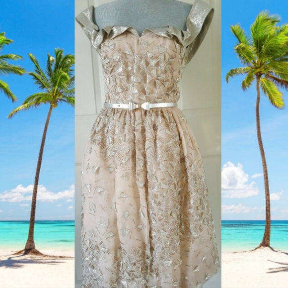 *$6,000 OSCAR DE LA RENTA EXQUISITE SILK GOLD BEAD EMBROID RUNWAY DRESS 6, 8 - Picture 1 of 10